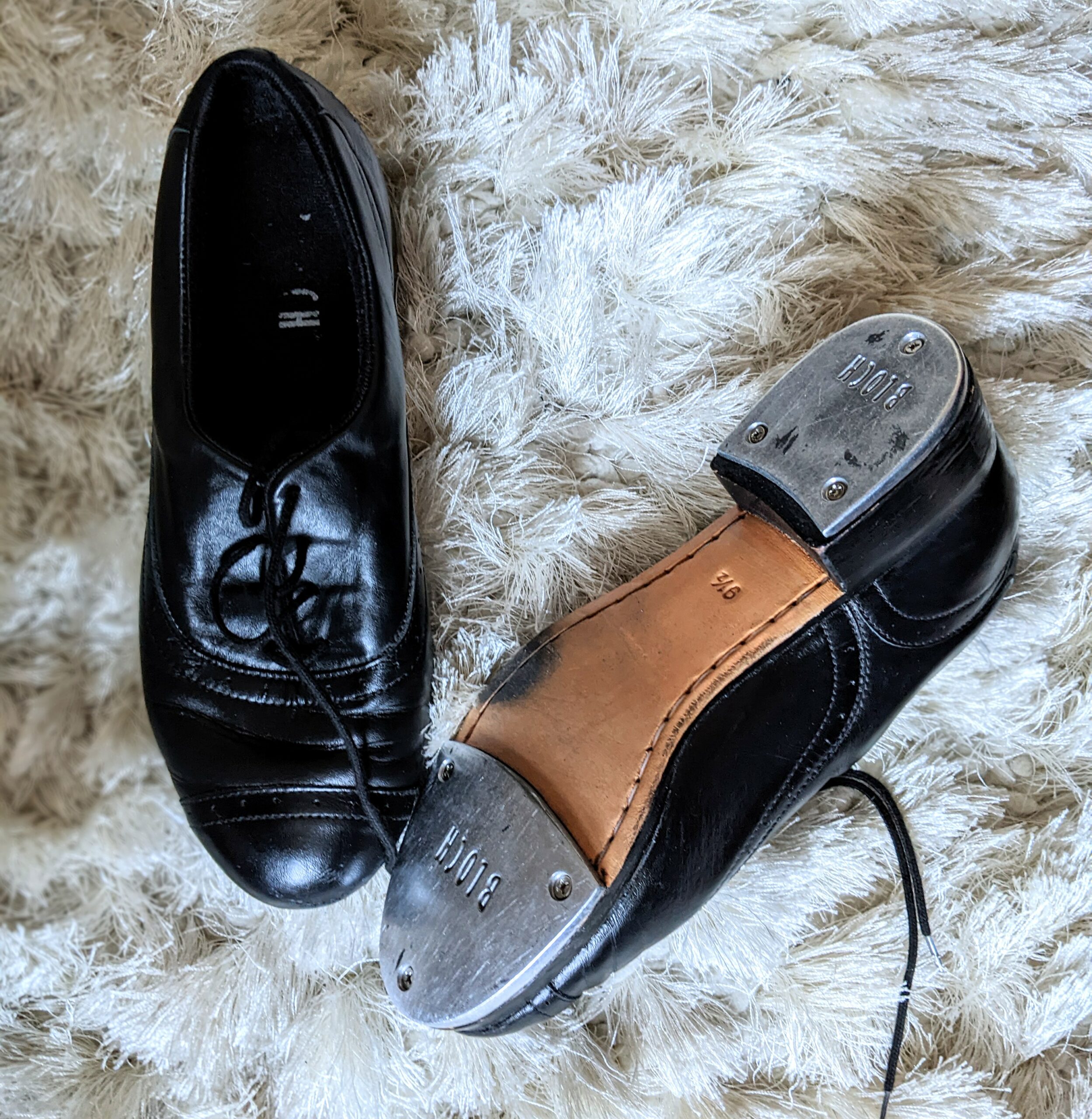 Photo of black tap shoes